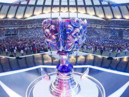 RNG DOTA2分部也倒了，队伍官宣队员几乎全阳